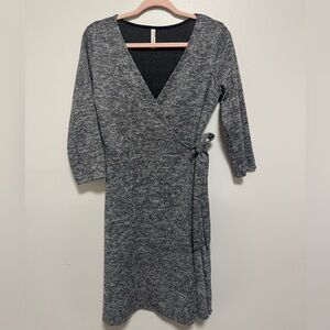 Gilli Women’s Gray 3/4 Sleeve Wrap Dress
